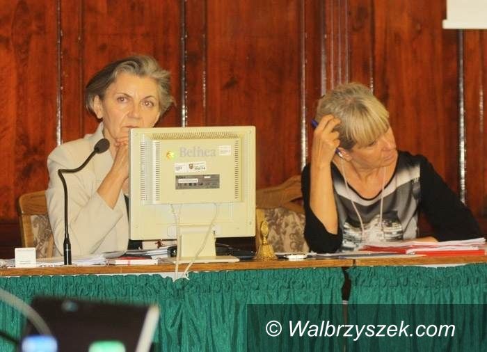 Wałbrzych: Jutro radni uchwalą budżet na 2013 rok