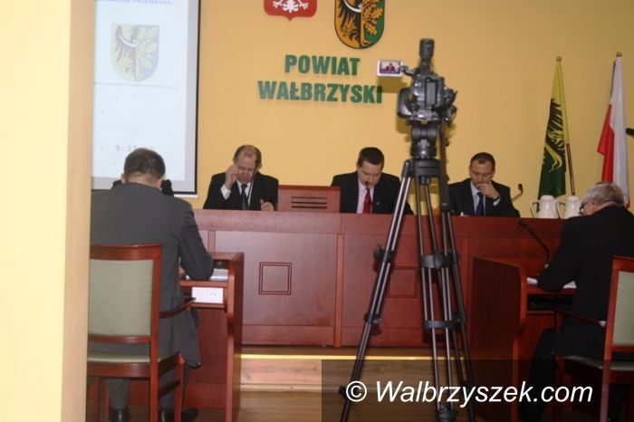 Wałbrzych: Powiat na koniec 2012 roku nie ma budżetu na 2013 rok
