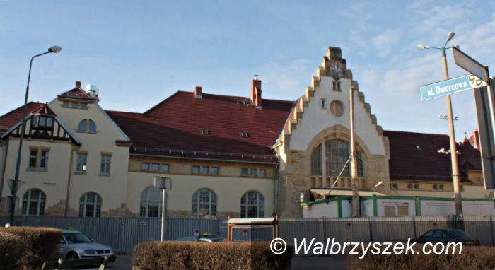 Świdnica: W Świdnicy trwa przebudowa budynku dworca PKP