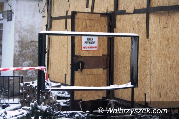 REGION, Szczawno Zdrój: Podpalenie prawdopodobną przyczyną pożaru Bar Grilla