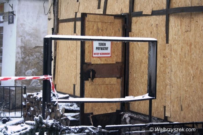 REGION, Szczawno Zdrój: Podpalenie prawdopodobną przyczyną pożaru Bar Grilla