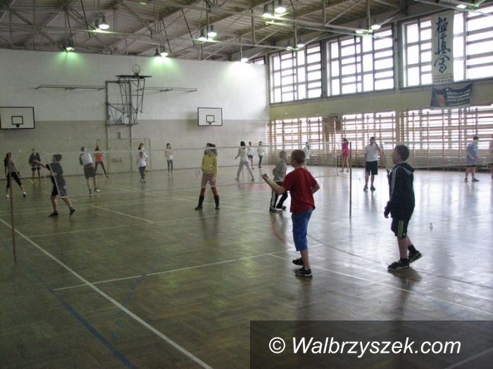 Wałbrzych: Badminton w ferie