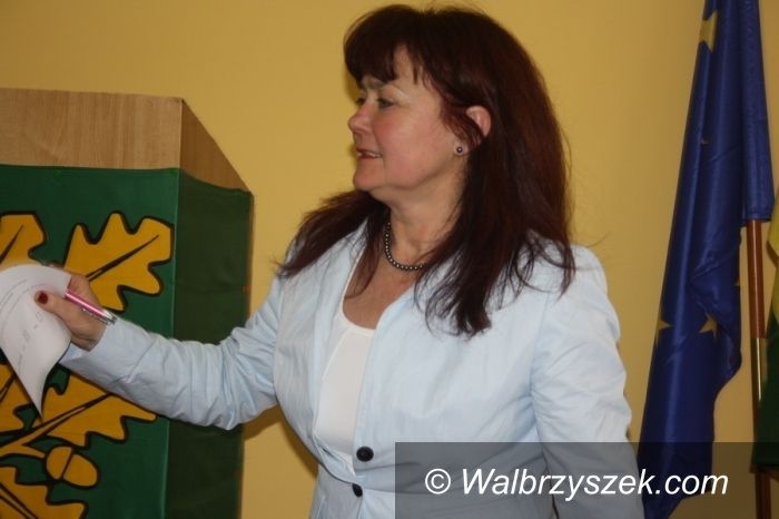 powiat wałbrzyski: Krystyna Madeła zrezygnowała z funkcji radnej powiatowej