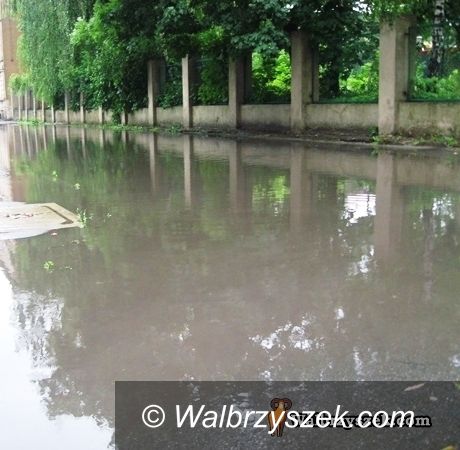 Wałbrzych: Wody gruntowe zalewają mieszkania na Sobięcinie i w Śródmieściu