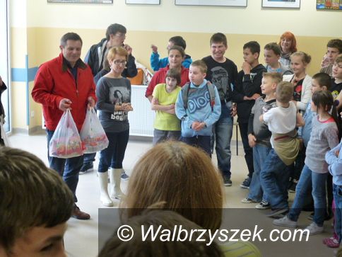 Wałbrzych: Wicemarszałek Mołoń odwiedził wałbrzyskie dzieci