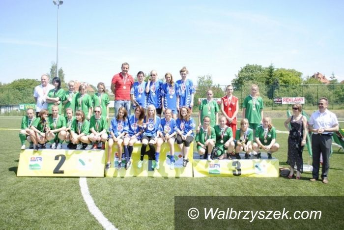 Wałbrzych: Dziewczęta rywalizowały w futbolu podczas Igrzysk Młodzieży