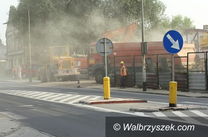 Wałbrzych: Ciąg dalszy wyburzeń przy ulicy Wrocławskiej, czyli przygotowania do przebudowy skrzyżowania
