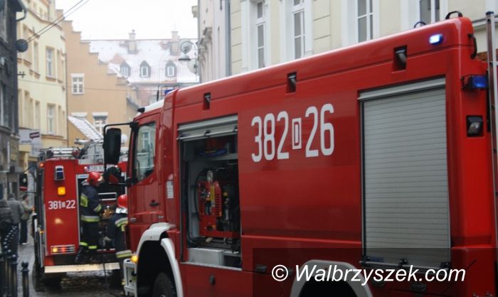 Wałbrzych: Strażacy interweniowali przy ulicy Sienkiewicza