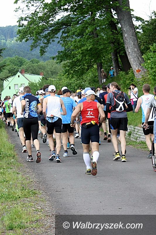 REGION, Jedlina Zdrój: Kilkuset zawodników wystartowało w Półmaratonie Górskim w Jedlinie Zdroju