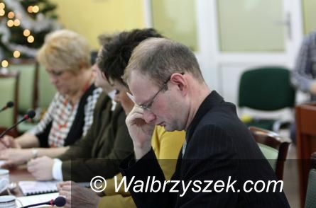 powiat wałbrzyski: Powiatowi radni wracają do pracy