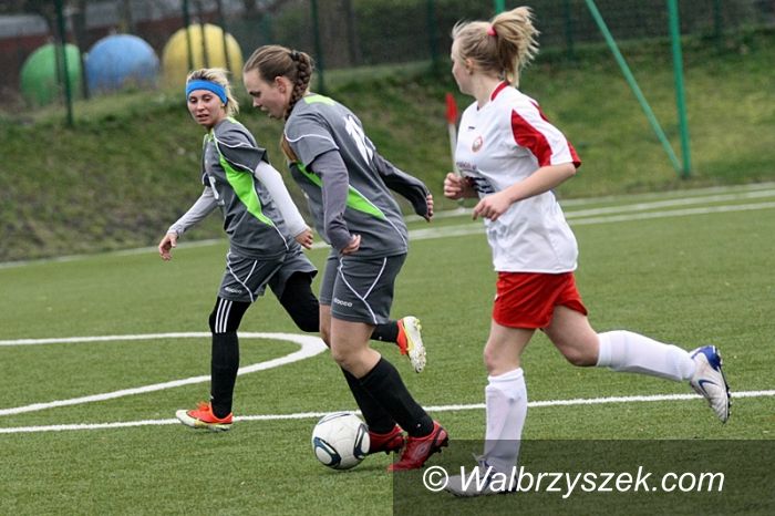 Wałbrzych: III liga piłki nożnej kobiet: Mecz z Darborem zadecyduje o awansie