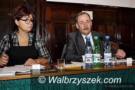 Wałbrzych: Przyjmą budżet na 2015 rok i ustalą wysokość wynagrodzenia prezydenta miasta