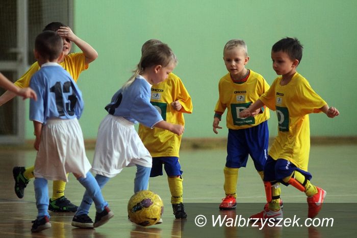 Kłodzko: Najmłodsi piłkarze MKS–u na turnieju w Kłodzku