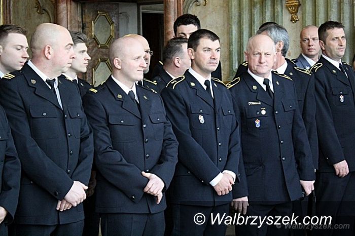 Wałbrzych: Strażacy, policjanci i strażnicy miejscy nagrodzeni