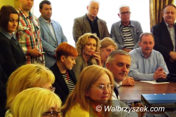 Wałbrzych: Niezadowoleni handlowcy z centrum miasta protestują u prezydenta Szełemeja