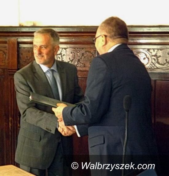 Wałbrzych: Marszałek województwa i prezydent Wałbrzycha podpisali dokumenty w sprawie ZIT–u dla Aglomeracji Wałbrzyskiej