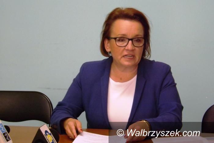 Wałbrzych: Anna Zalewska zabiera głos w sprawie „złotego pociągu”