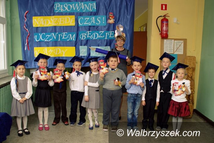 REGION, Sokołowsko: Pasowanie na uczniów w Sokołowsku