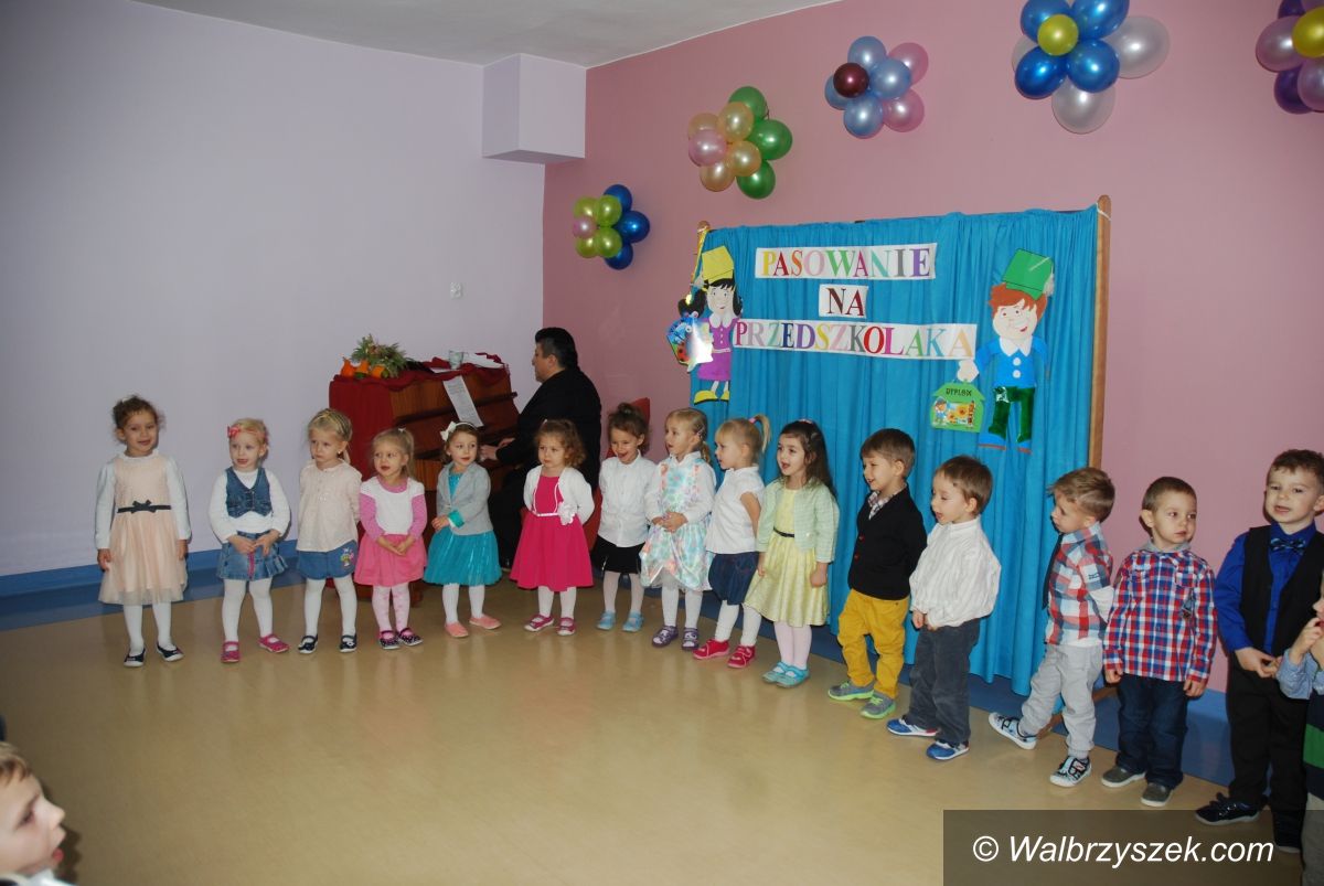 REGION, Mieroszów: Pasowanie na przedszkolaka w Przedszkolu Miejskim w Mieroszowie