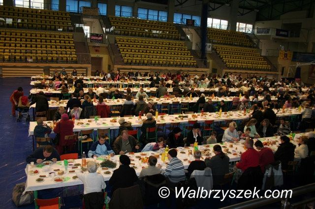 Świebodzice: Świebodzice: 400 osób usiądzie do wspólnego stołu