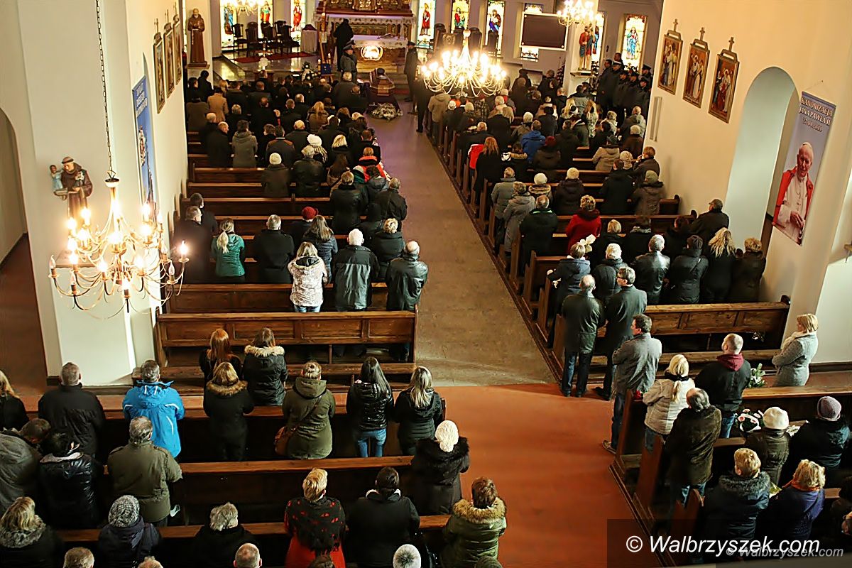 Wałbrzych: Pogrzeb Piotra Korulczyka