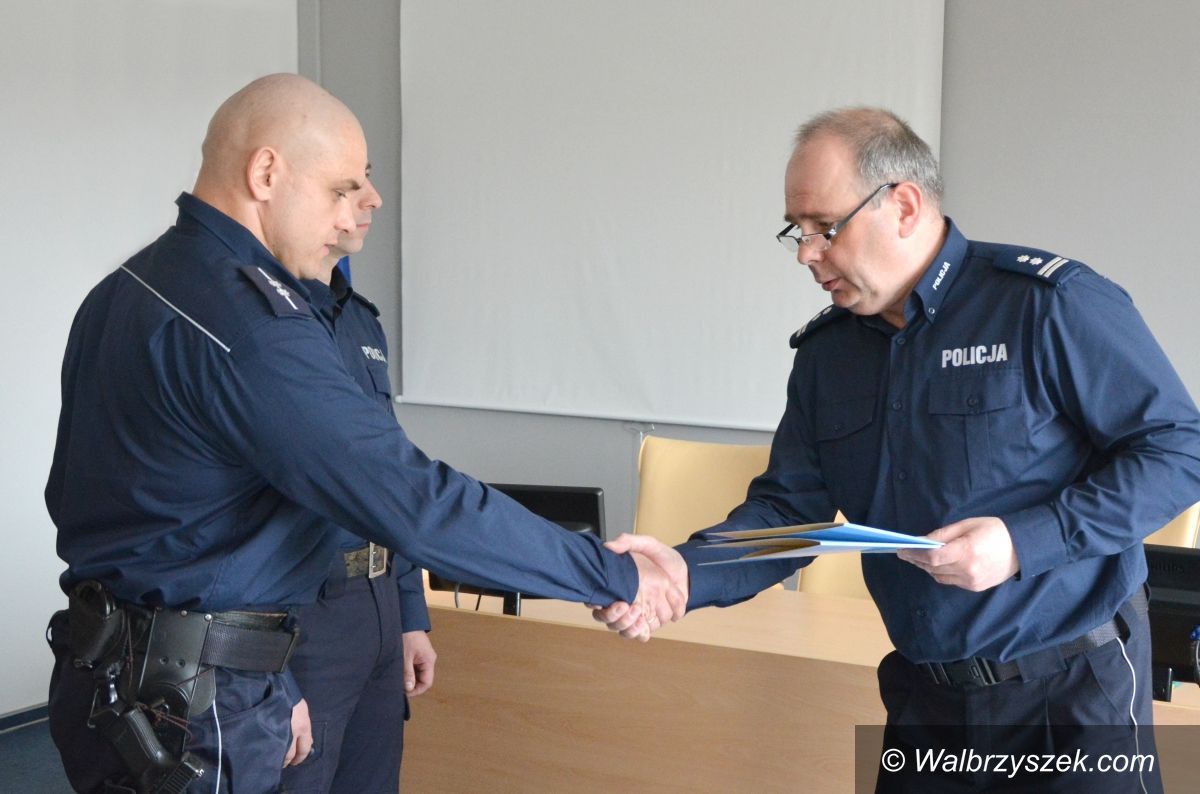 Wałbrzych: Listy gratulacyjne dla policjantów