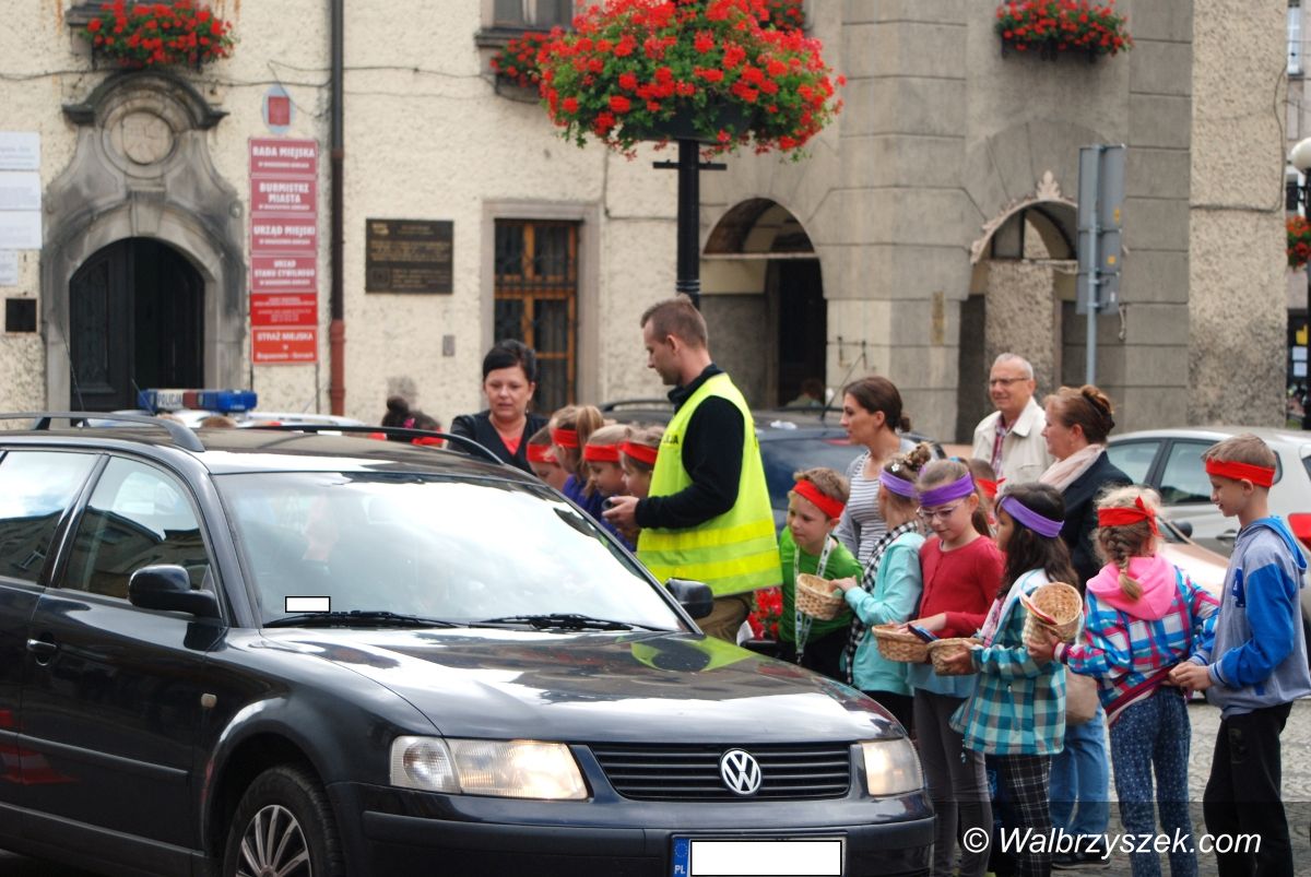 REGION, Boguszów-Gorce: Wspólna akcja dzieci i policjantów