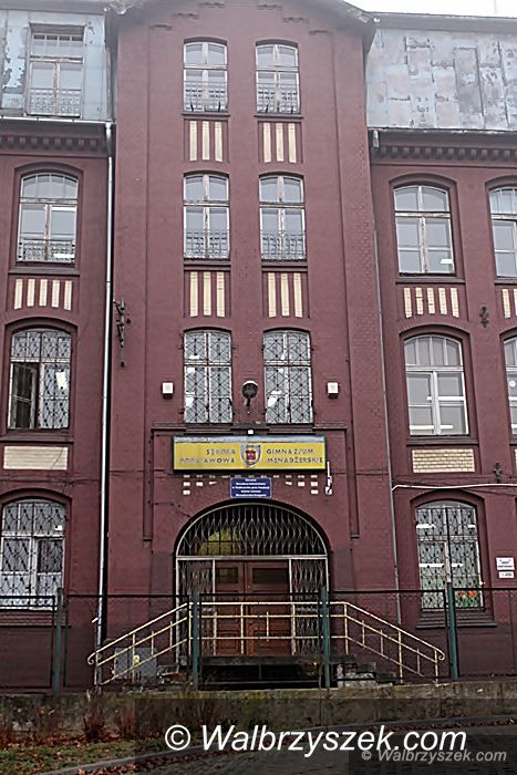 Wałbrzych: Zespół Szkół Fundacji "Szkoła Gminna Menadżersko–Księgowa" ma już 25 lat