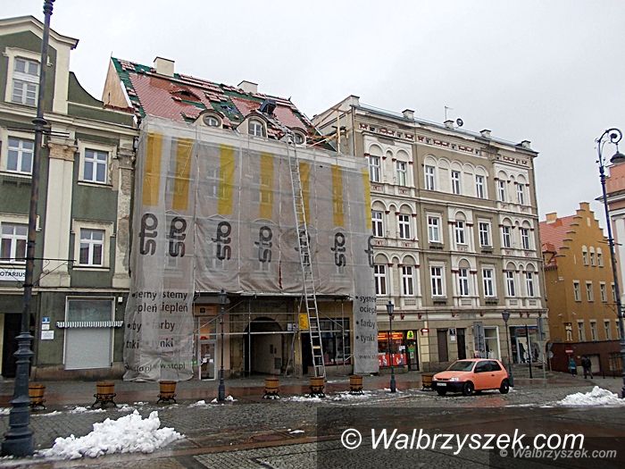 Wałbrzych: Remontują kolejne zabytkowe budynki