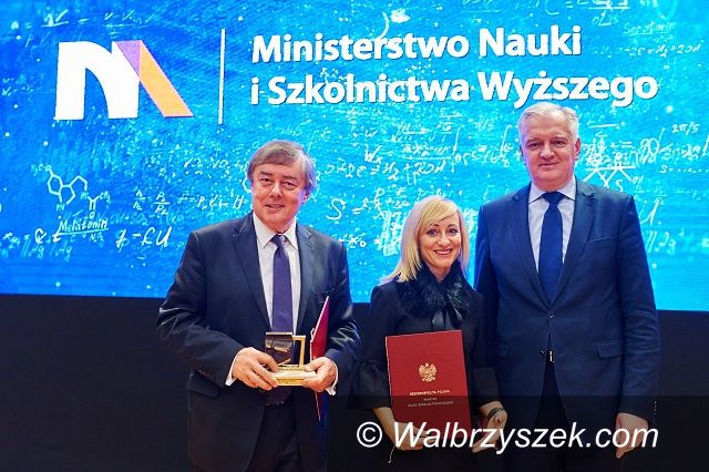 Wałbrzych: Wałbrzyszanka odebrała nagrode z rąk Ministra Gowina