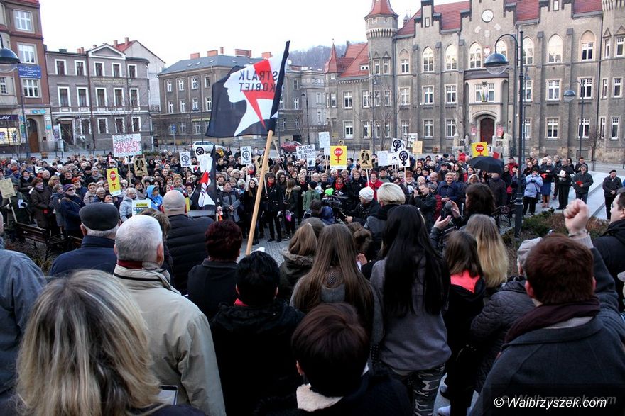 Wałbrzych: Strajk Kobiet w Wałbrzychu