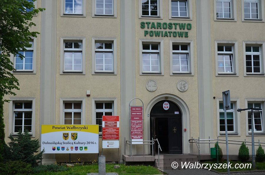Wałbrzych/powiat wałbrzyski: Starostwo Powiatowe w Wałbrzychu poszukuje stażystów