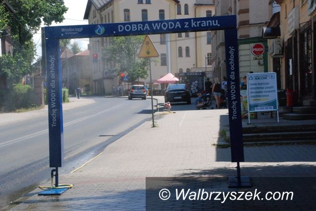 REGION, Głuszyca: Kurtyna wodna na ochłodę