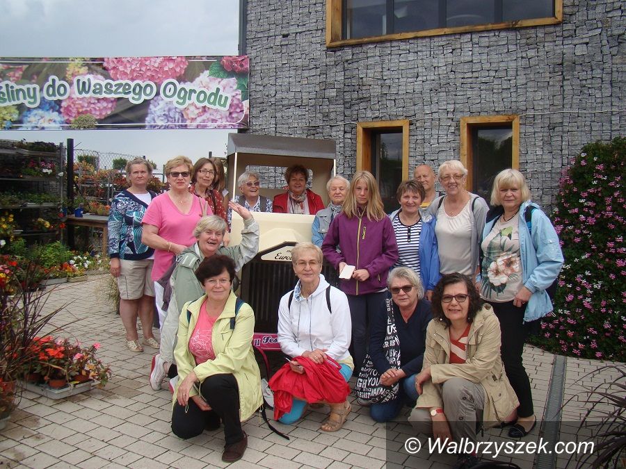 REGION, Szczawno-Zdrój: Seniorzy z wizytą w Kotlinie Kłodzkiej