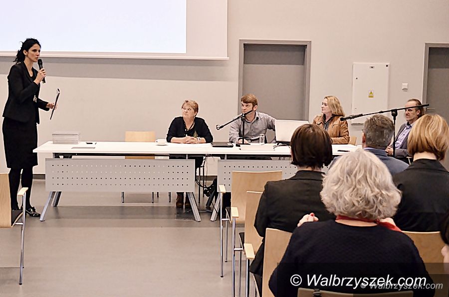 Wałbrzych: Dyrektorzy i pracownicy Galerii Sztuki spotkali się w Wałbrzychu