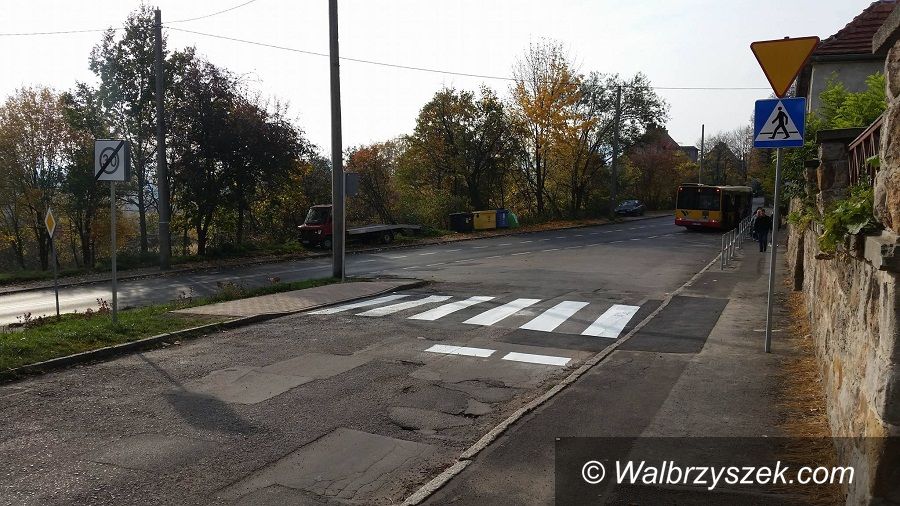 Wałbrzych: Nowe przejście dla pieszych na ulicy Oczki
