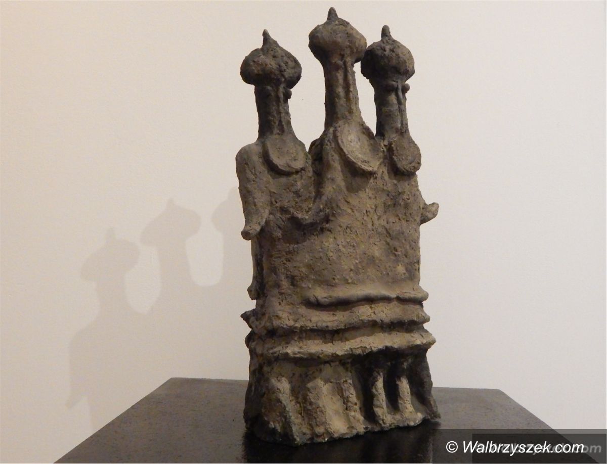 Wałbrzych: Wernisaż wystawy „Dwie drogi” w Muzeum Porcelany