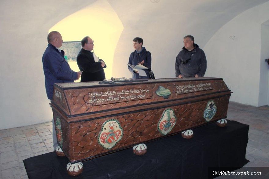 REGION, Świebodzice: Bezcenny sarkofag odnowiony