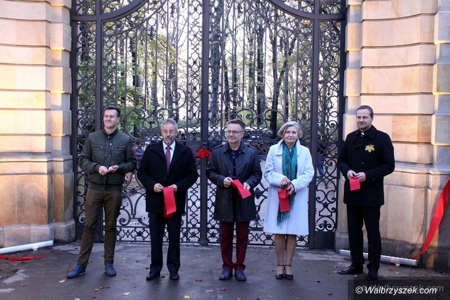 Wałbrzych: Renowacja bramy parkowej w Książu zakończona