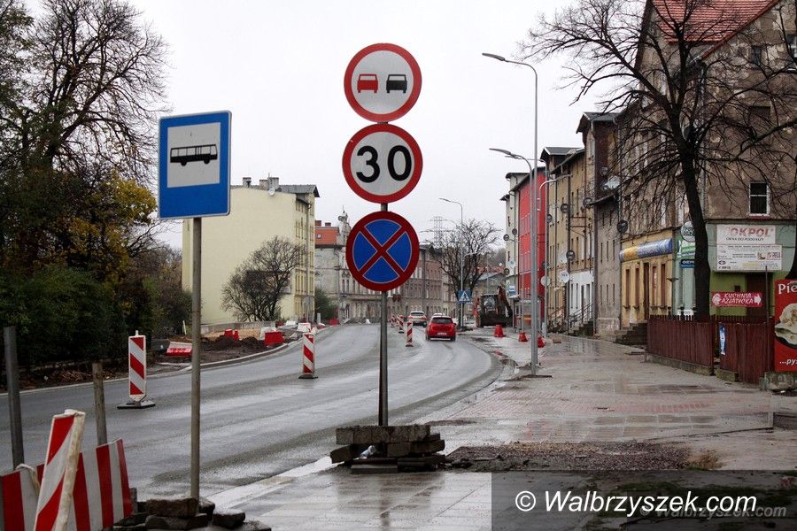 Wałbrzych: Położyli już asfalt na ulicy Wrocławskiej