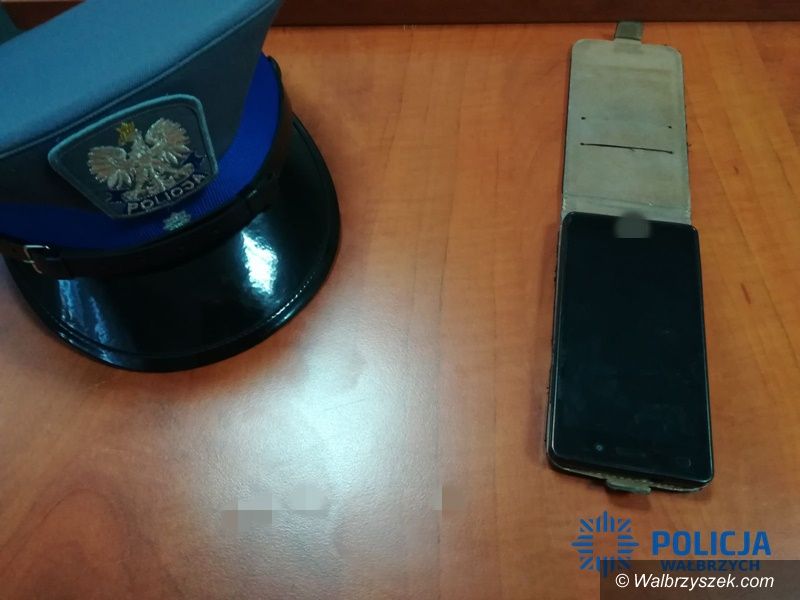 Wałbrzych/REGION: Wałbrzyscy policjanci odzyskali skradzione telefony