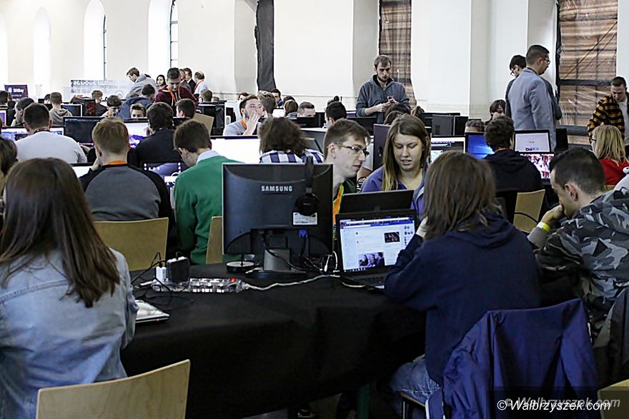 Wałbrzych: Znamy zwycięzców I Wałbrzyskiego Hackathon Software