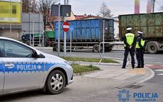 Wałbrzych/powiat wałbrzyski: Policjanci sprawdzali, czy pojazdy spełniają wymagania ochrony środowiska
