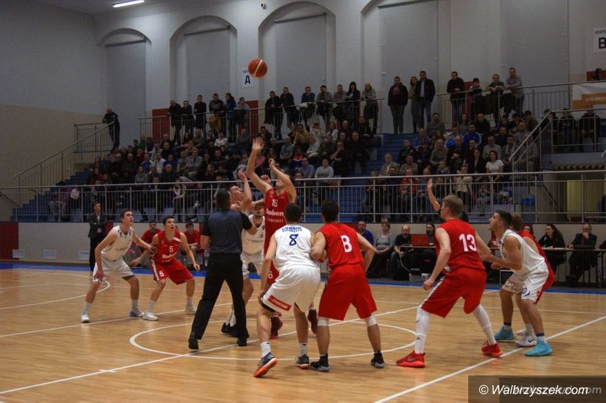 Wałbrzych: II liga koszykówki: Hala Wałbrzyskich Mistrzów nie do zdobycia