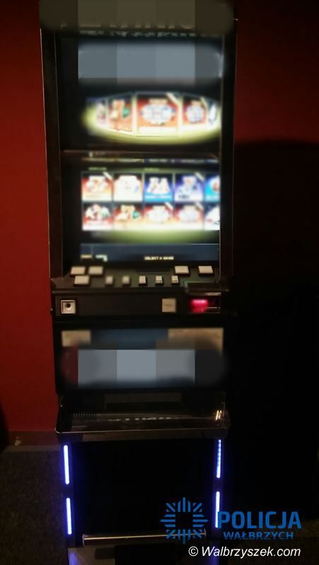 Wałbrzych: Kolejne automaty hazardowe zarekwirowane przez wałbrzyskich funkcjonariuszy