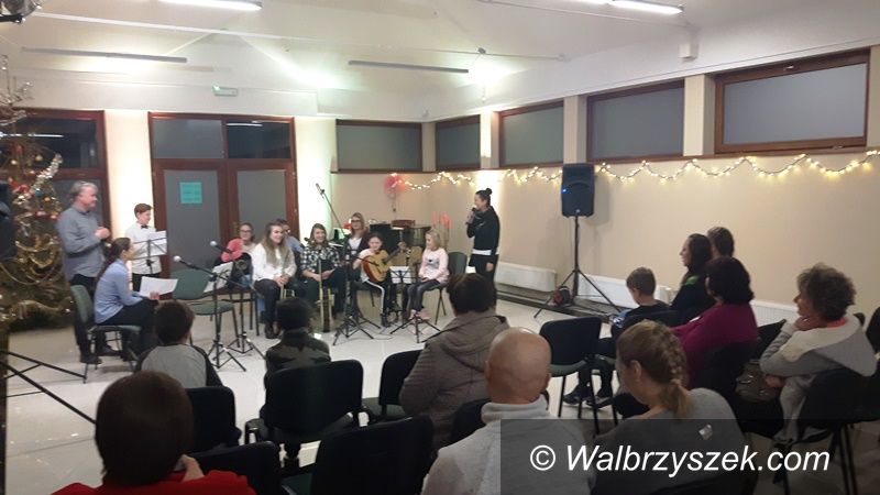 REGION, Jedlina-Zdrój: Pokazali muzyczny talent