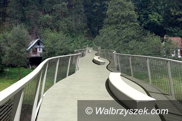 REGION, Zagórze Śl.: Most wiszący w Zagórzu Śląskim w rozbiórce