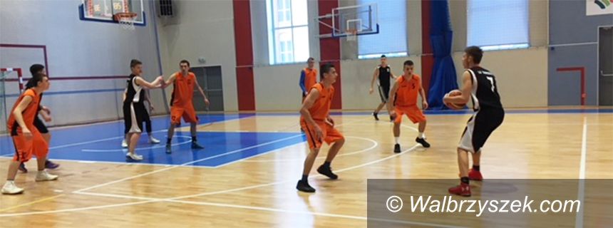 Wałbrzych: Wałbrzyscy koszykarze na drugim miejscu