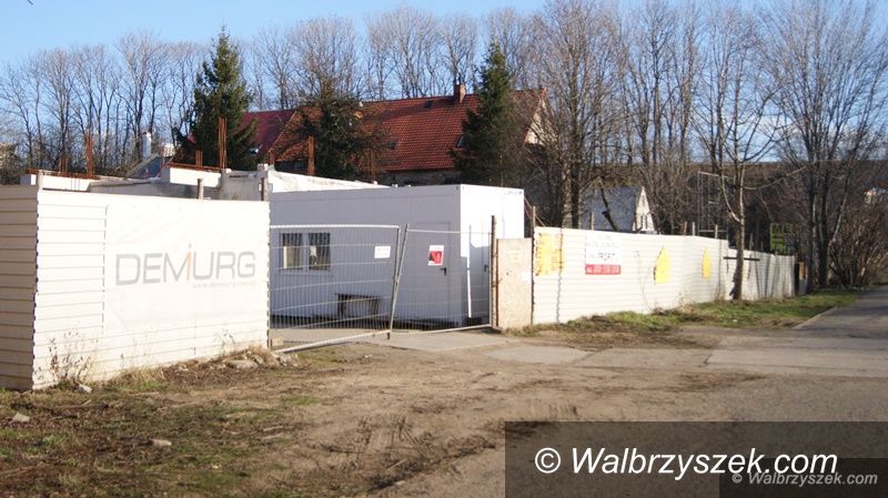 Wałbrzych/Szczawno-Zdrój: Wstrzymane prace przy budowie komisariatu policji