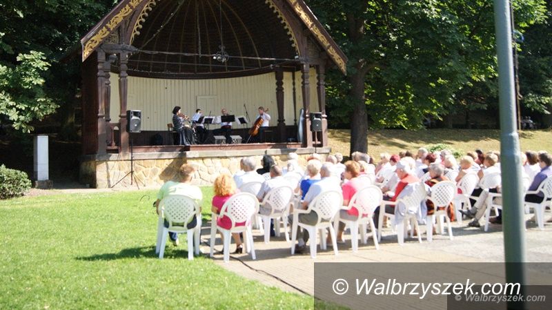 REGION, Szczawno-Zdrój: Koncert promenadowy w  Szczawnie–Zdroju